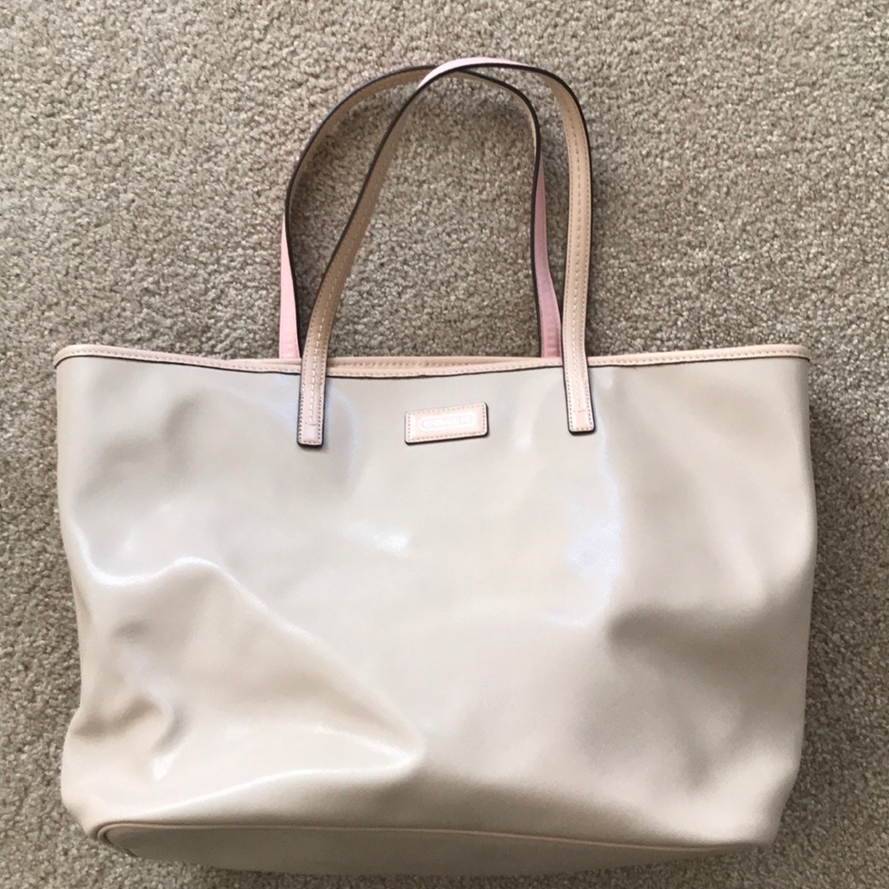 Gently used - Coach Beige Leather Purse